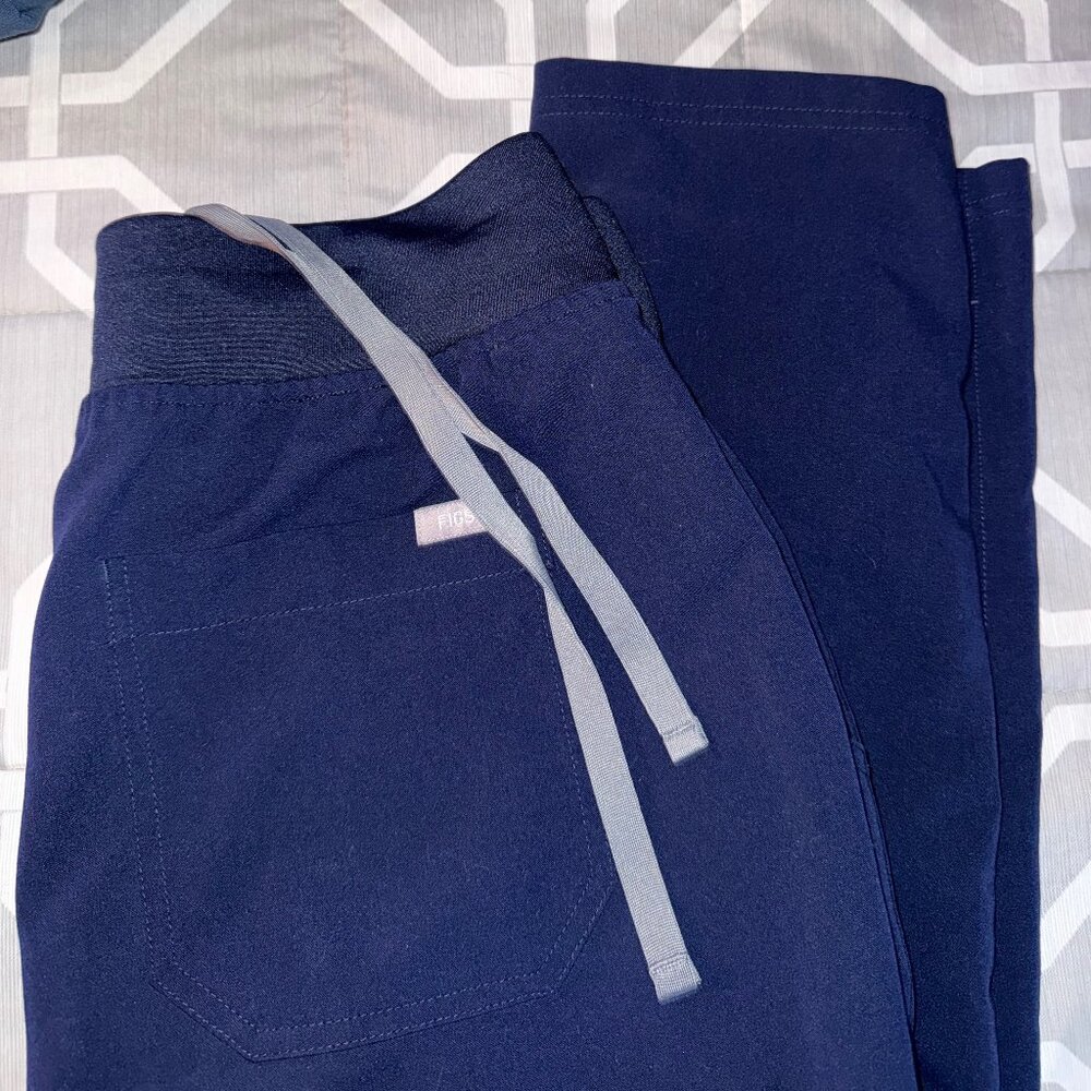 FIGS Navy Yola High Waisted 2.0 -Skinny Scrub Pants Medium Petite